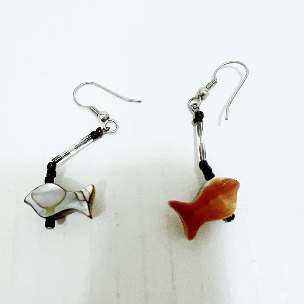 Abalone earrings Zuni Fish carved Silver earrings - Picture 3 of 3